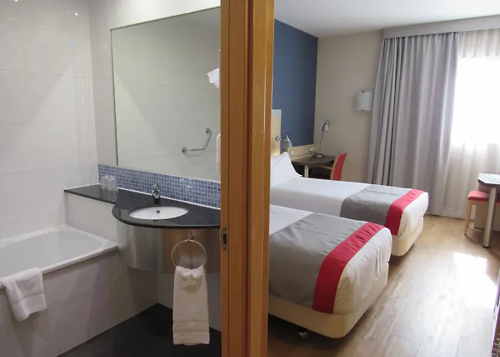 Express Valencia Bonaire By Ihg