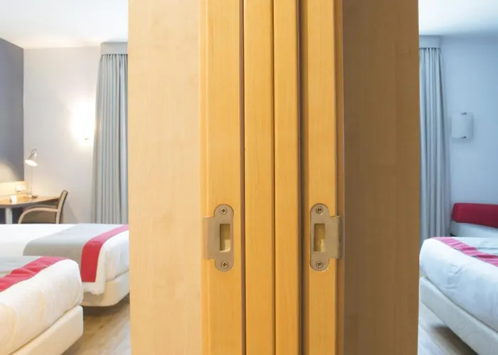 Otel Express Valencia Bonaire By Ihg